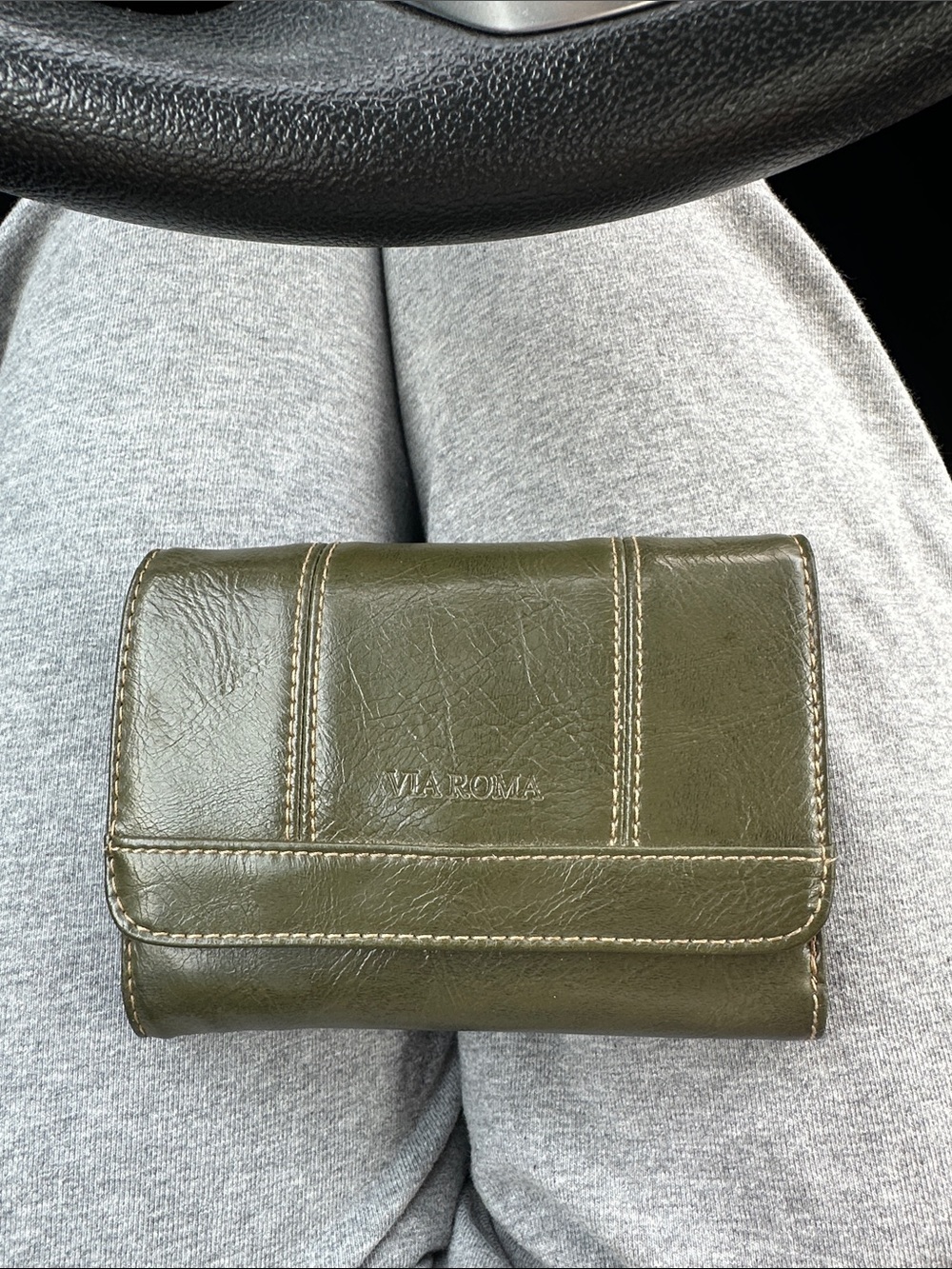Olive Leather Women's Wallet - Compact Foldable Style